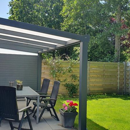 Luxe Vakantiebungalow Met Omheinde Tuin Voor Hond En Kinderen Dirkshorn Dış mekan fotoğraf